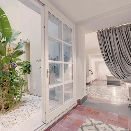 Right House - Stampace Centro Storico * קליארי
